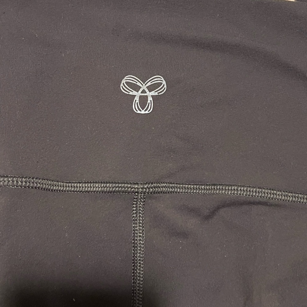 TNA Dark Grey Leggings